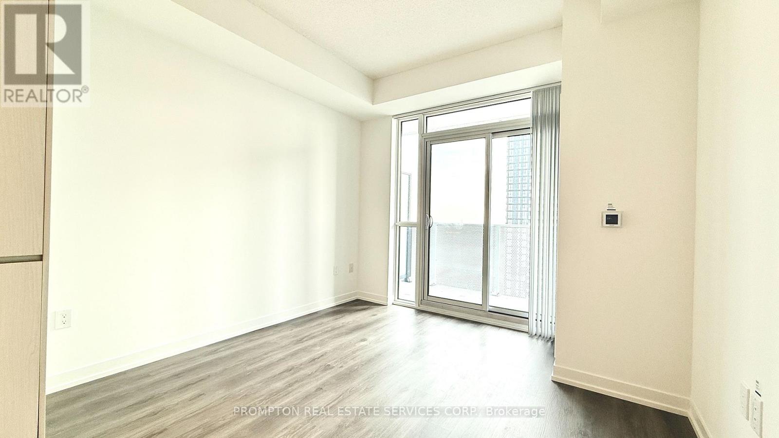 3002 - 28 Interchange Way, Vaughan, Ontario L4K 0P8 - Photo 5 - N13724400