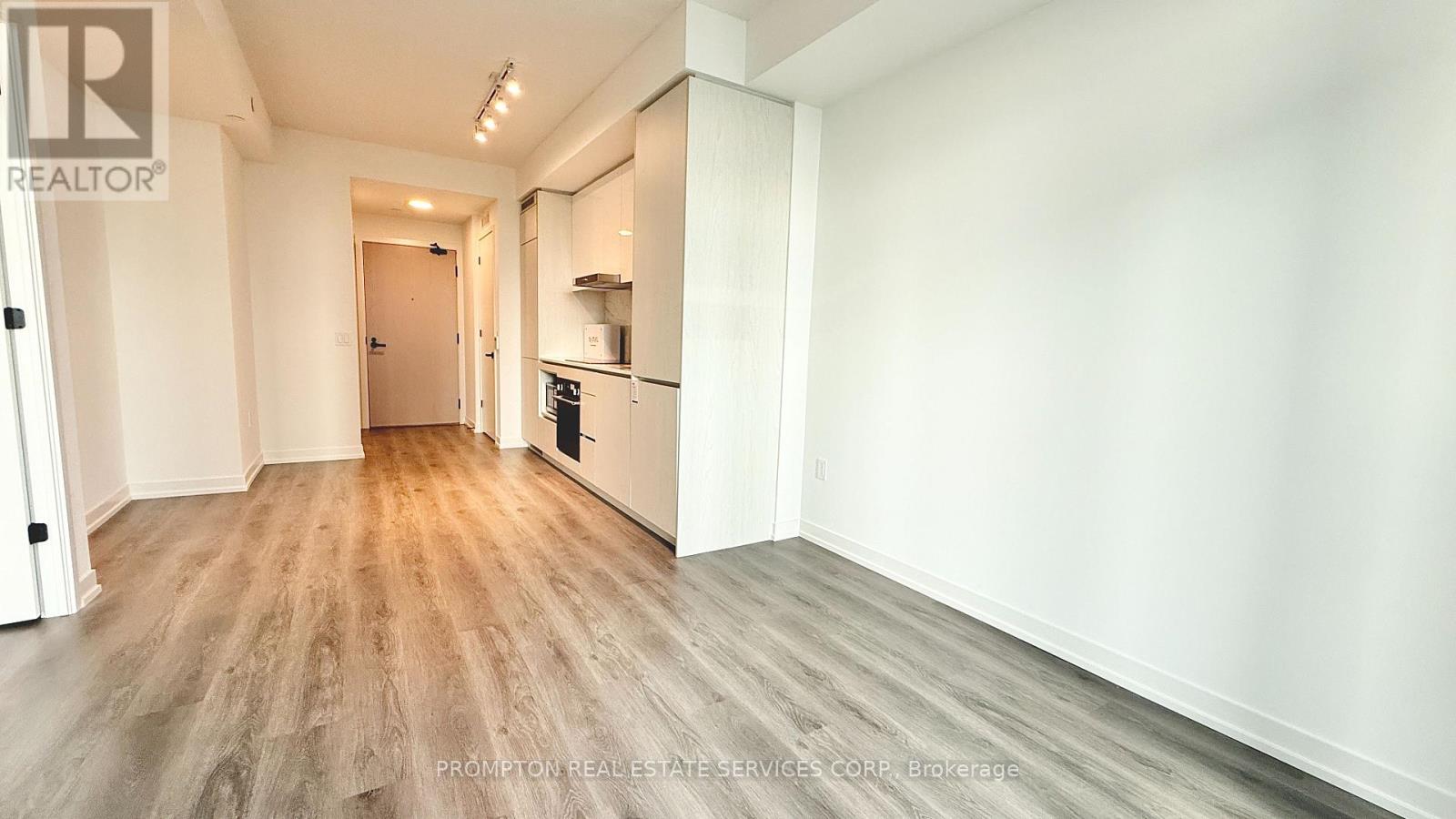 3002 - 28 Interchange Way, Vaughan, Ontario L4K 0P8 - Photo 8 - N13724400