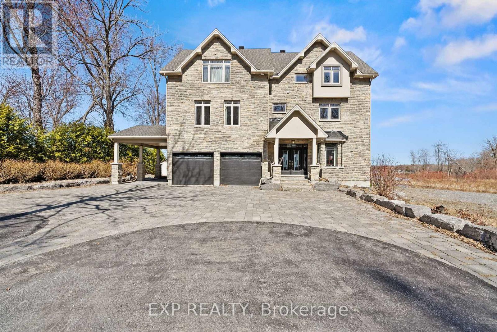 102 ALLBIRCH ROAD, Ottawa, Ontario