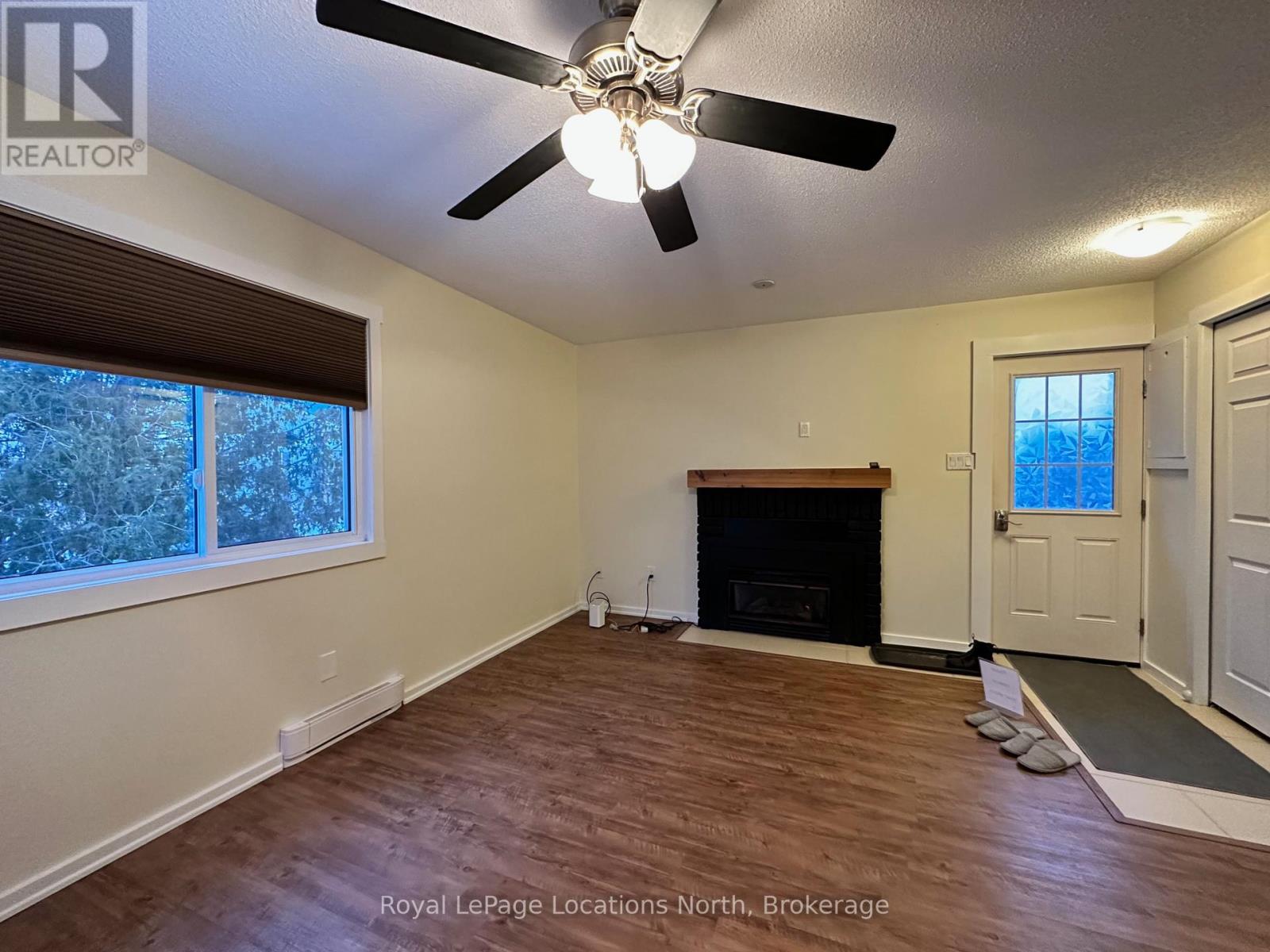 11 - 15 Dawson Drive, Collingwood, Ontario  L9Y 5B4 - Photo 3 - S13724414