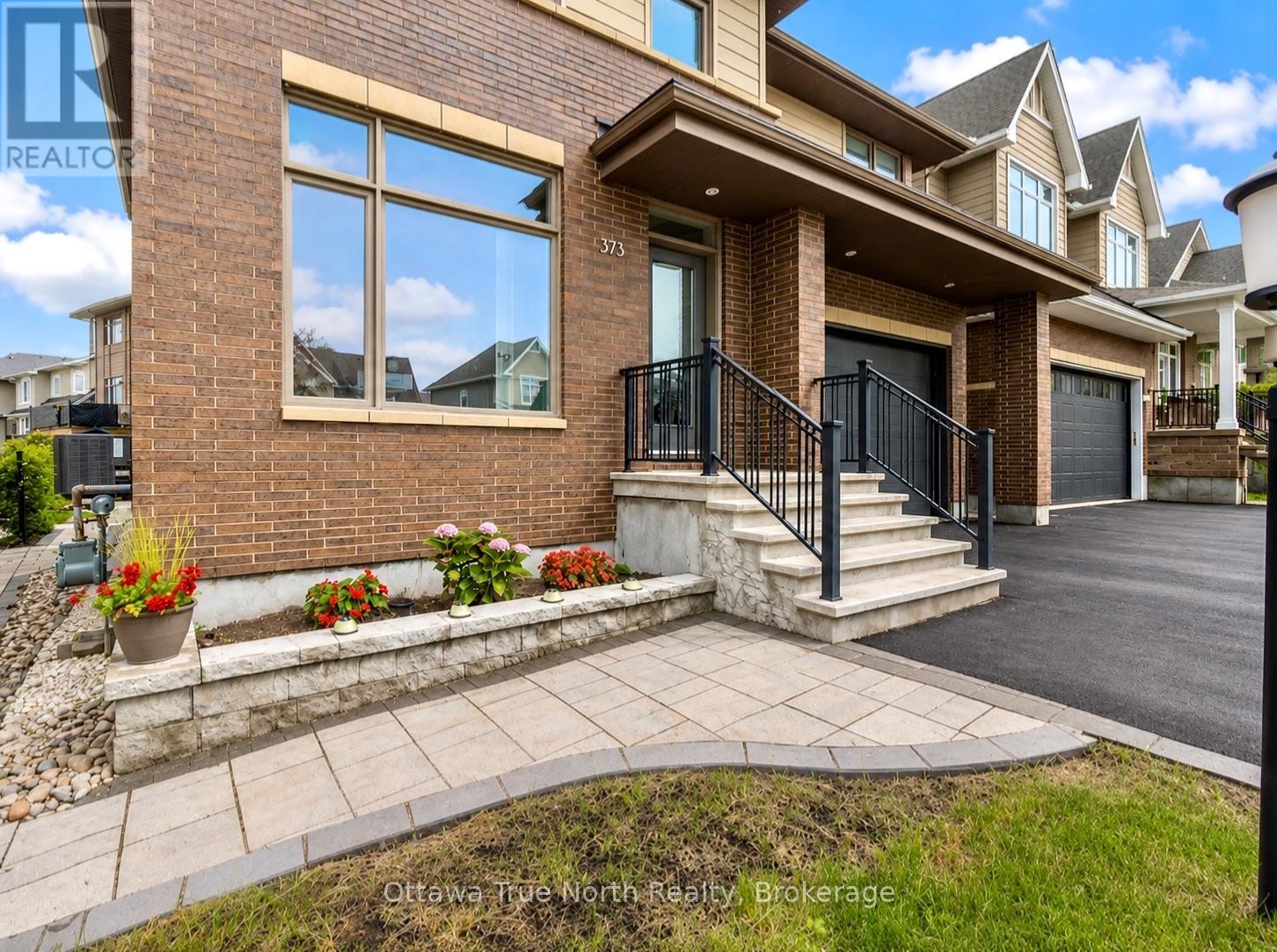373 Huntsville Drive, Ottawa, Ontario  K2T 0H5 - Photo 3 - X13594290
