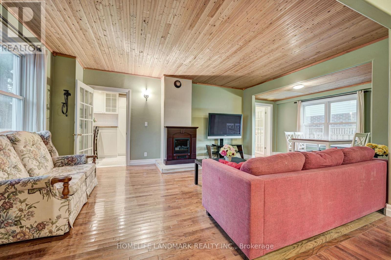 2174 New Street, Burlington, Ontario L7R 1H8 - Photo 5 - W13724440