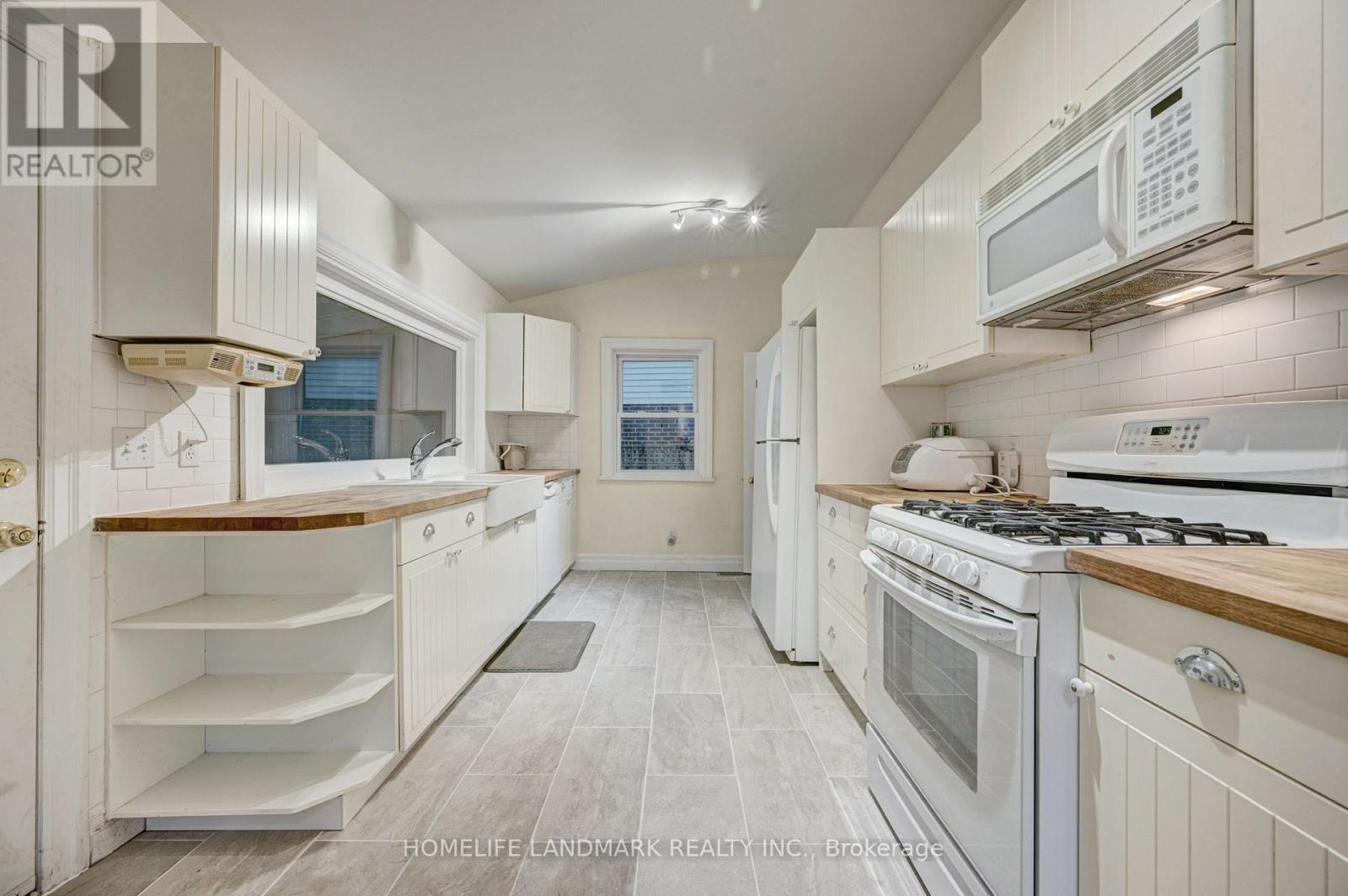2174 New Street, Burlington, Ontario L7R 1H8 - Photo 9 - W13724440