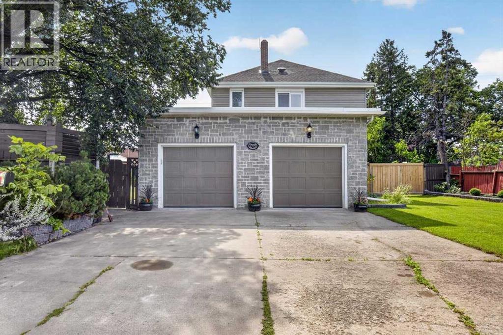 17107 80 Avenue NW, Edmonton, Alberta  T2T 0B3 - Photo 2 - A2339302