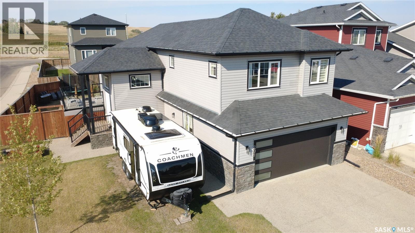 201 Valley Meadow Court, Swift Current, Saskatchewan  S9H 5N2 - Photo 1 - SK046974
