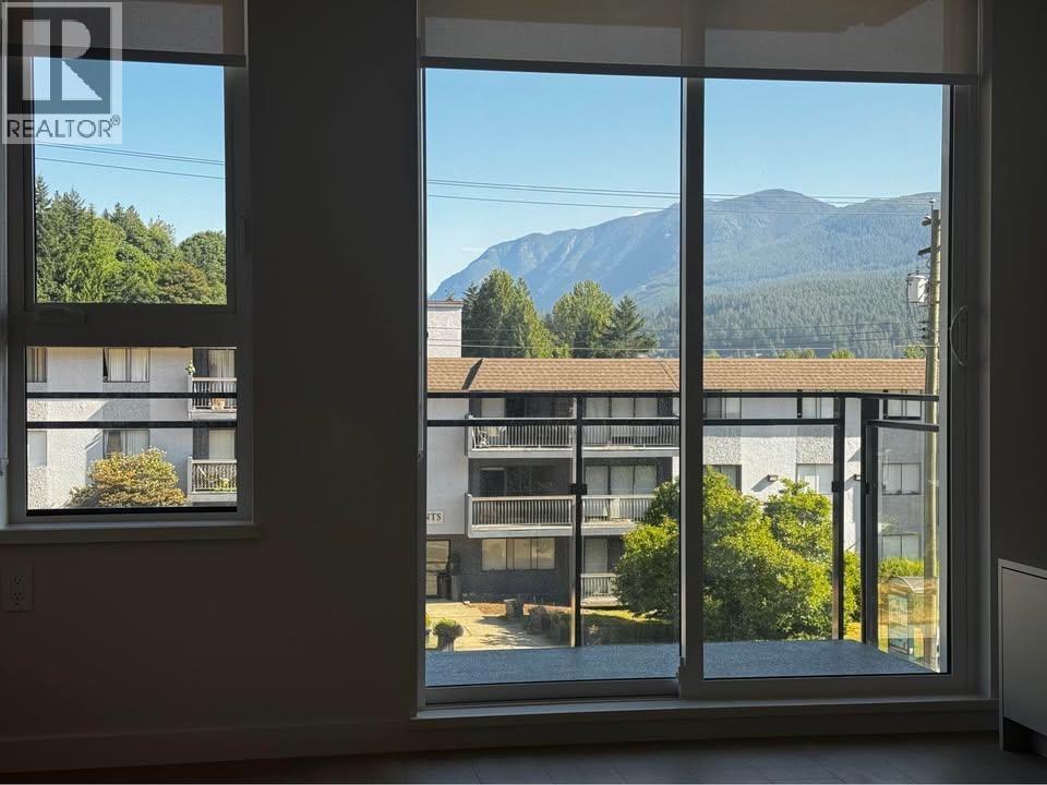 305 2015 St Johns St, Port Moody, British Columbia  V3H 0N5 - Photo 2 - R3159801