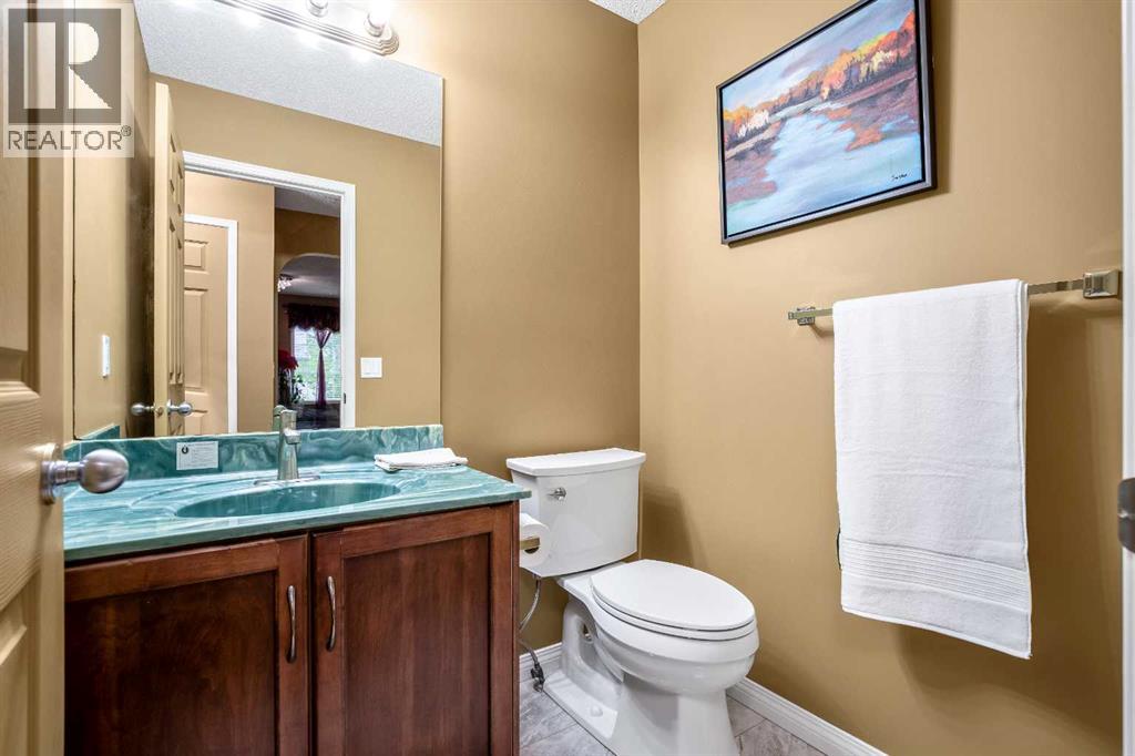 230 Shannon Square SW, Calgary, Alberta  T2Y 4K2 - Photo 8 - A2337821