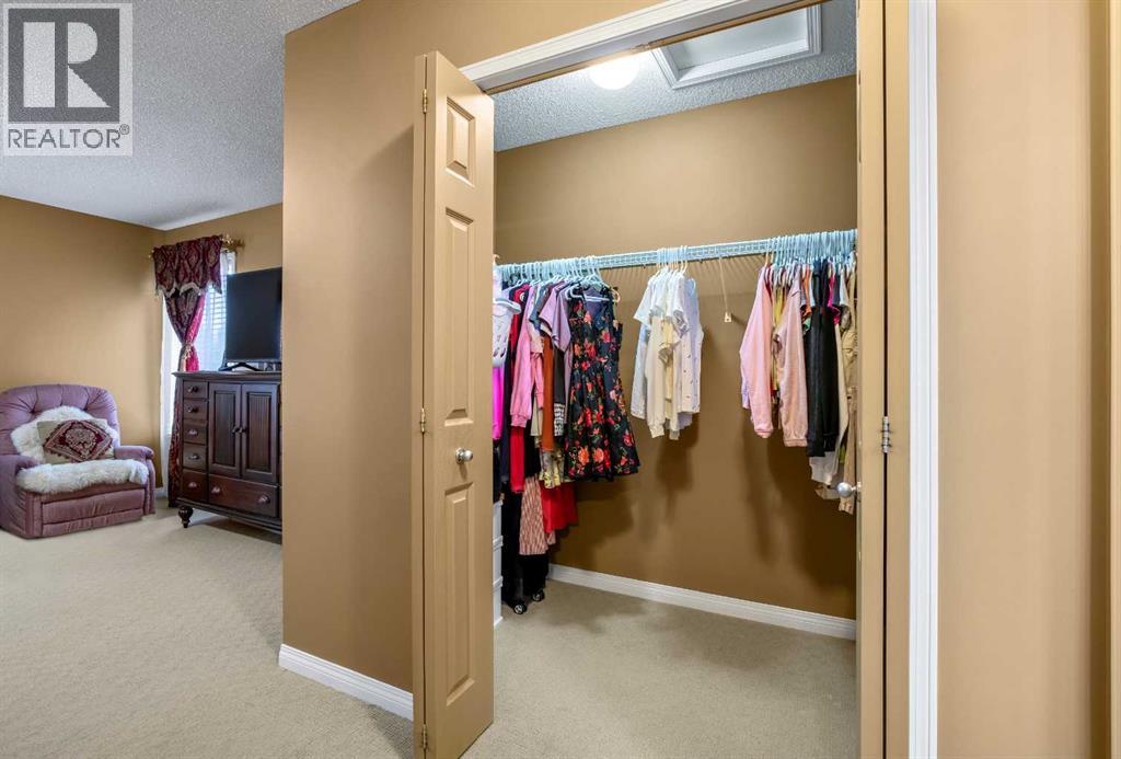 230 Shannon Square SW, Calgary, Alberta  T2Y 4K2 - Photo 18 - A2337821