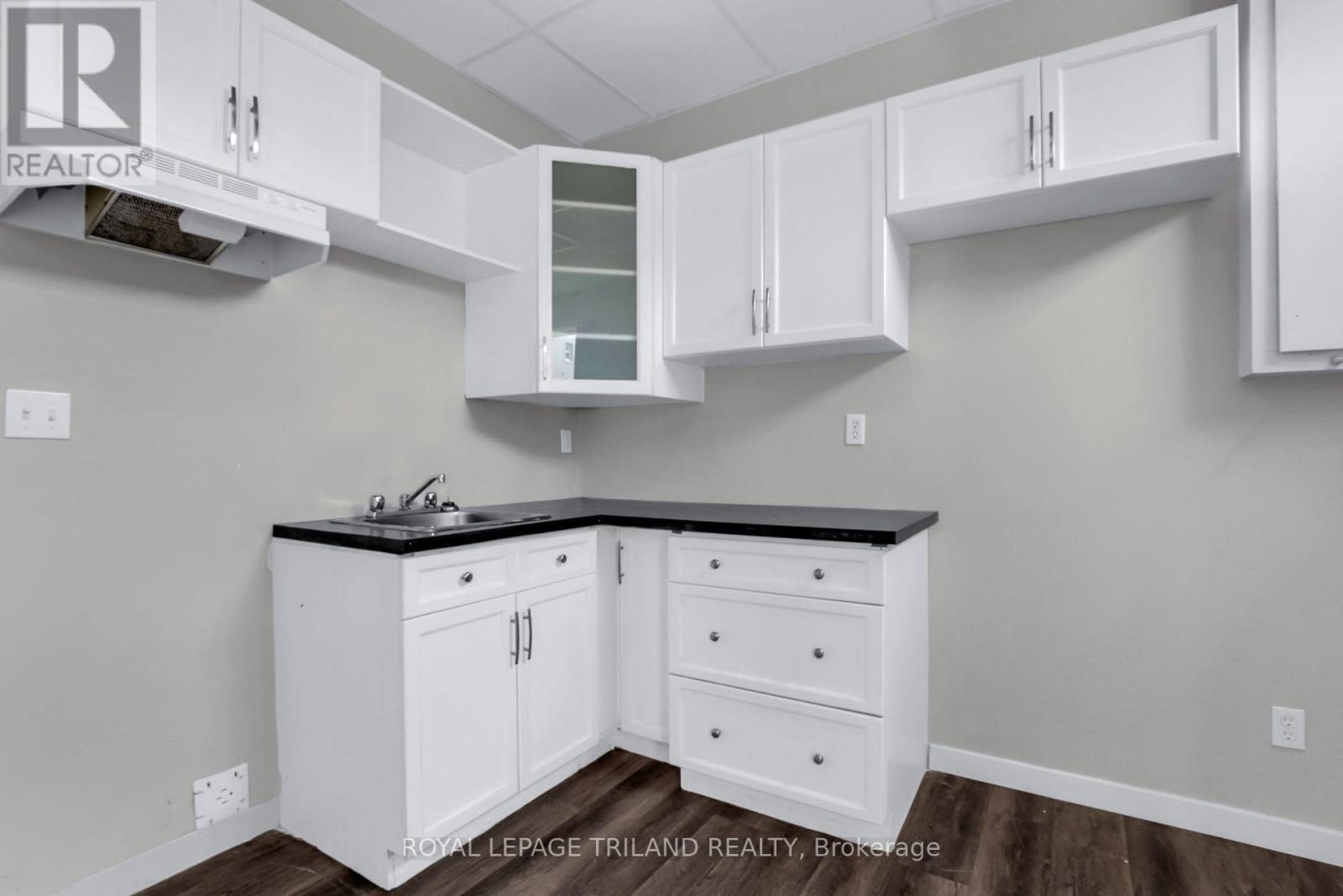 1 - 218 Hamilton Road, London East, Ontario  N5Z 1R1 - Photo 3 - X13724224