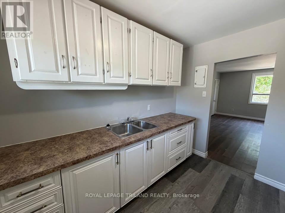 B - 202 Colborne Street, London East, Ontario  N6B 2S2 - Photo 3 - X13724216