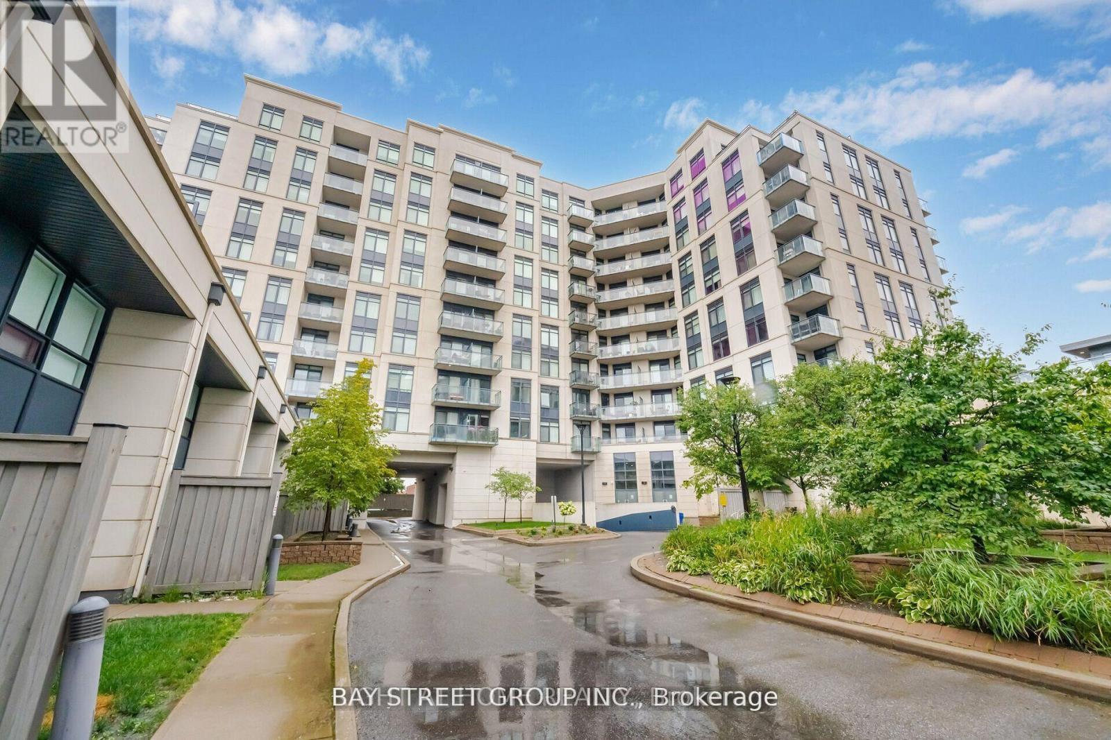 616 - 24 Woodstream Boulevard W, Vaughan, Ontario  L4L 8C4 - Photo 2 - N13724486