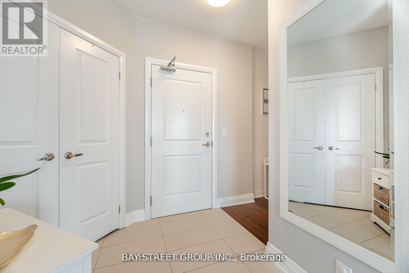 616 - 24 Woodstream Boulevard W, Vaughan, Ontario  L4L 8C4 - Photo 6 - N13724486