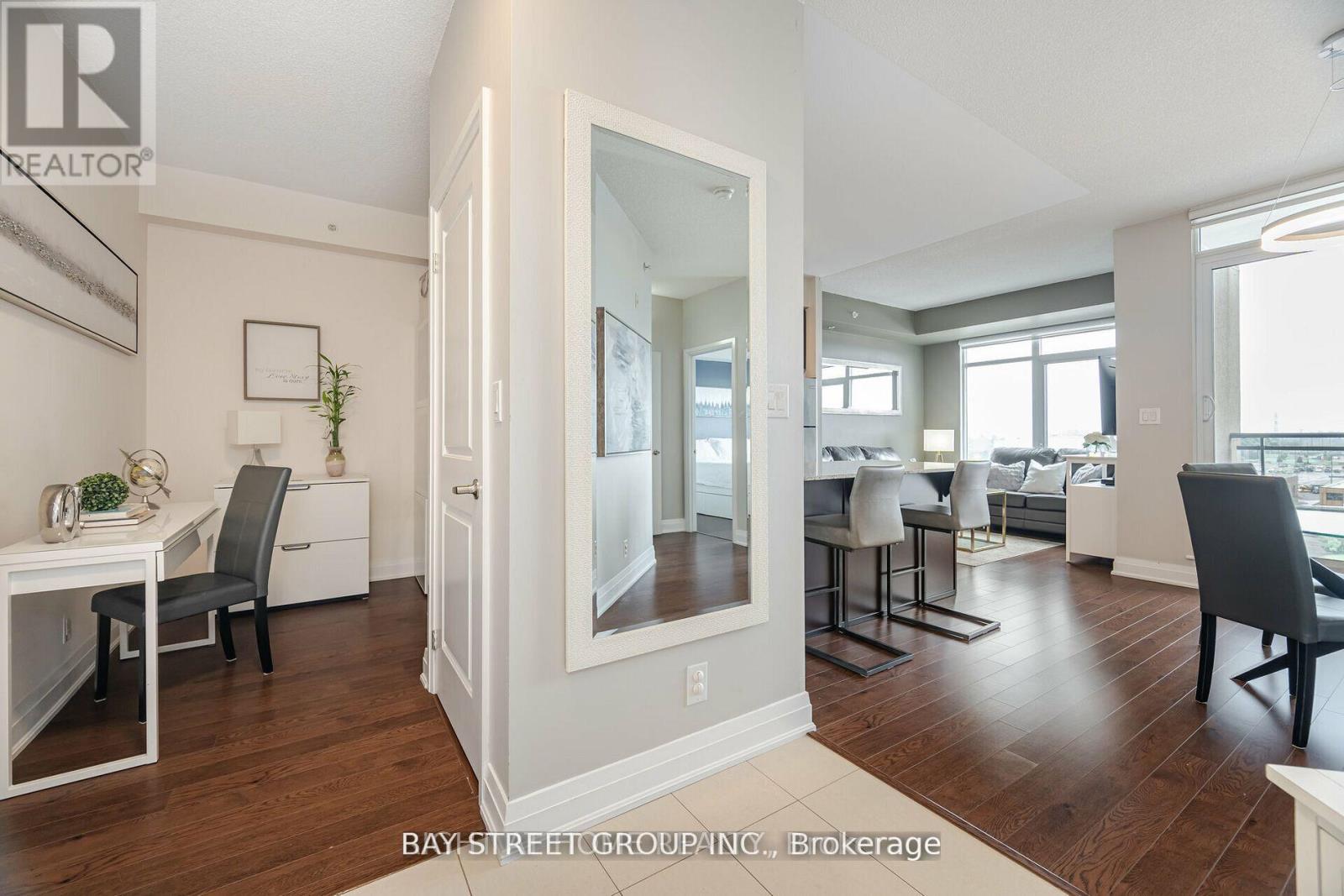616 - 24 Woodstream Boulevard W, Vaughan, Ontario  L4L 8C4 - Photo 7 - N13724486