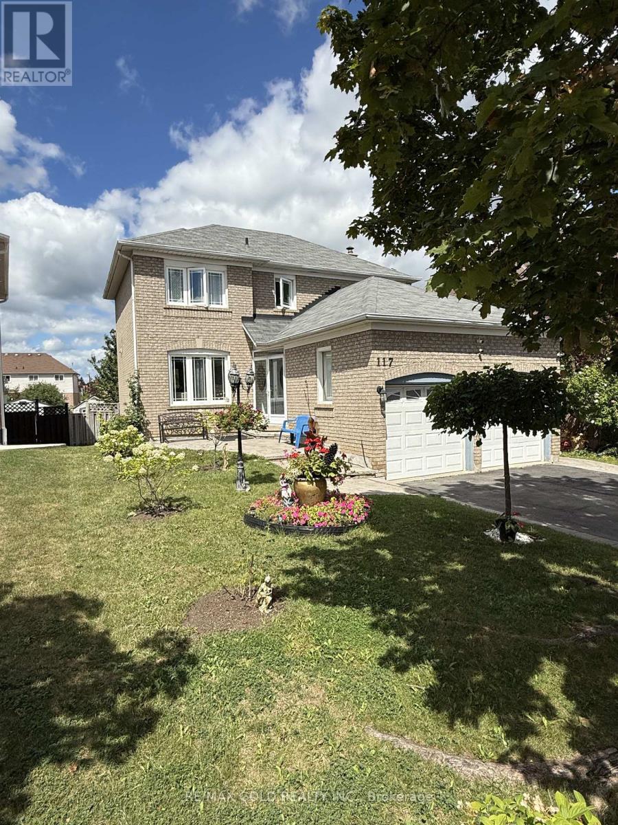 117 Sal Circle, Brampton, Ontario L6R 1H5 - Photo 3 - W13724482