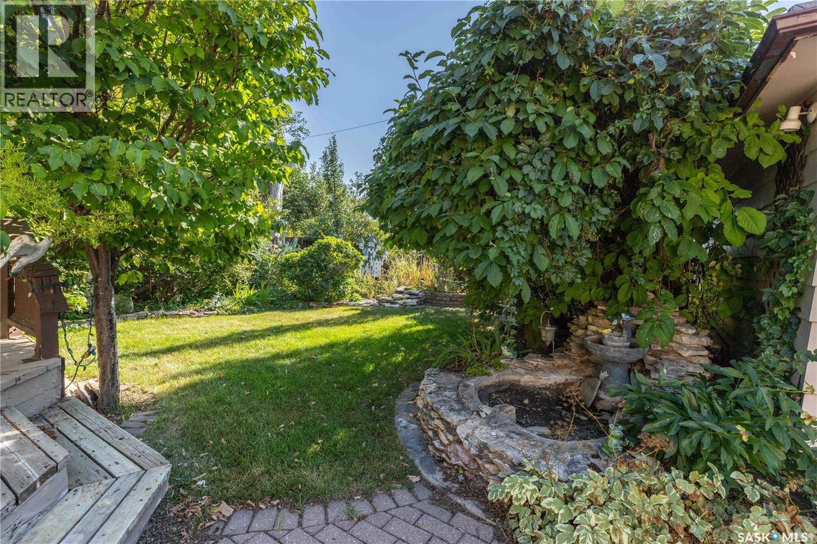 27 Ellison Crescent, Regina, Saskatchewan  S4R 4V4 - Photo 40 - SK046951