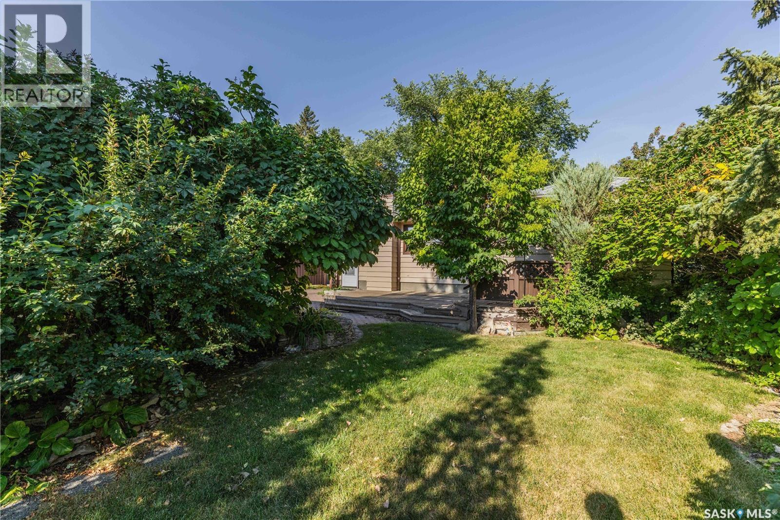 27 Ellison Crescent, Regina, Saskatchewan  S4R 4V4 - Photo 42 - SK046951