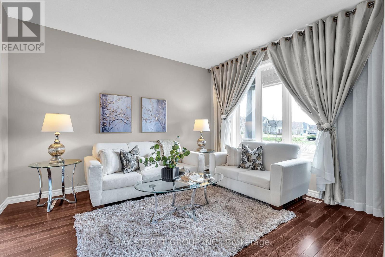 566 Bradwell Chase, London North, Ontario  N6G 0P7 - Photo 4 - X13724484