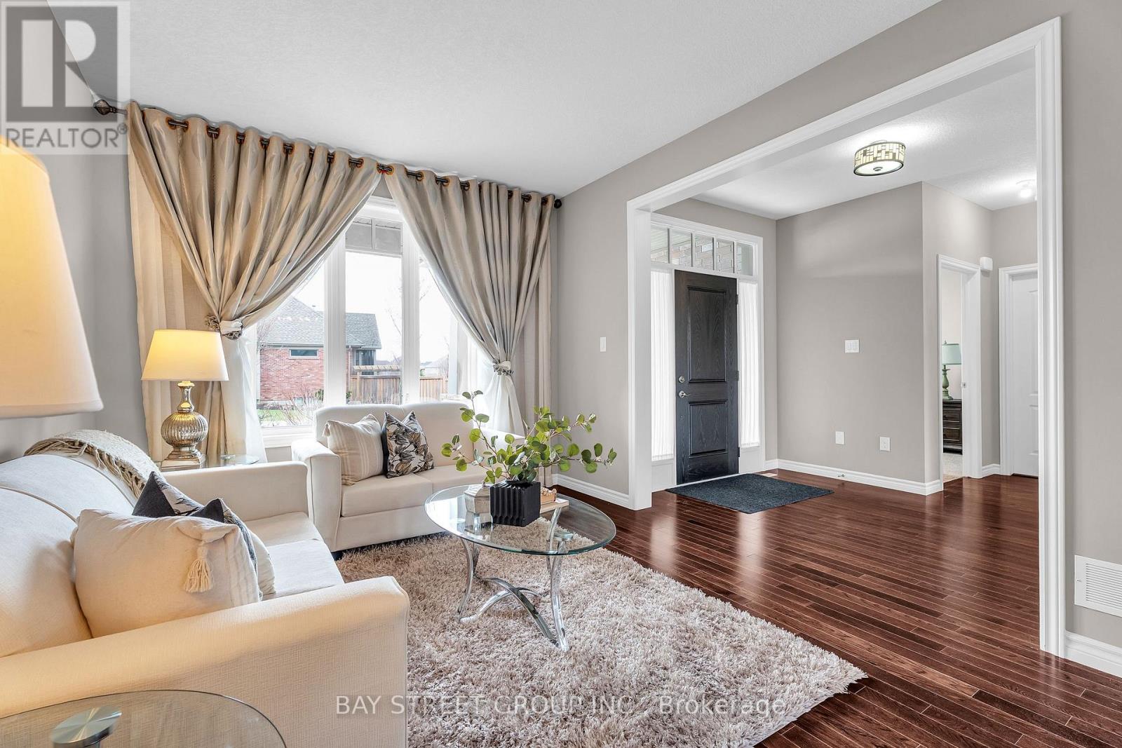566 Bradwell Chase, London North, Ontario  N6G 0P7 - Photo 5 - X13724484