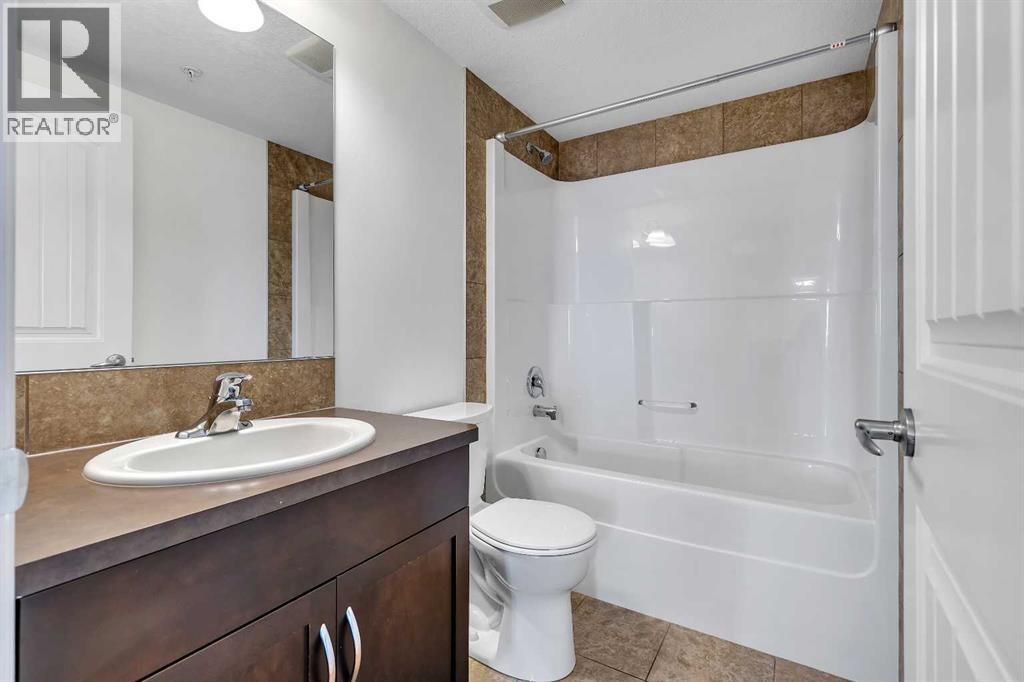 1202, 175 Panatella Hill NW, Calgary, Alberta  T3K 0V9 - Photo 5 - A2340343