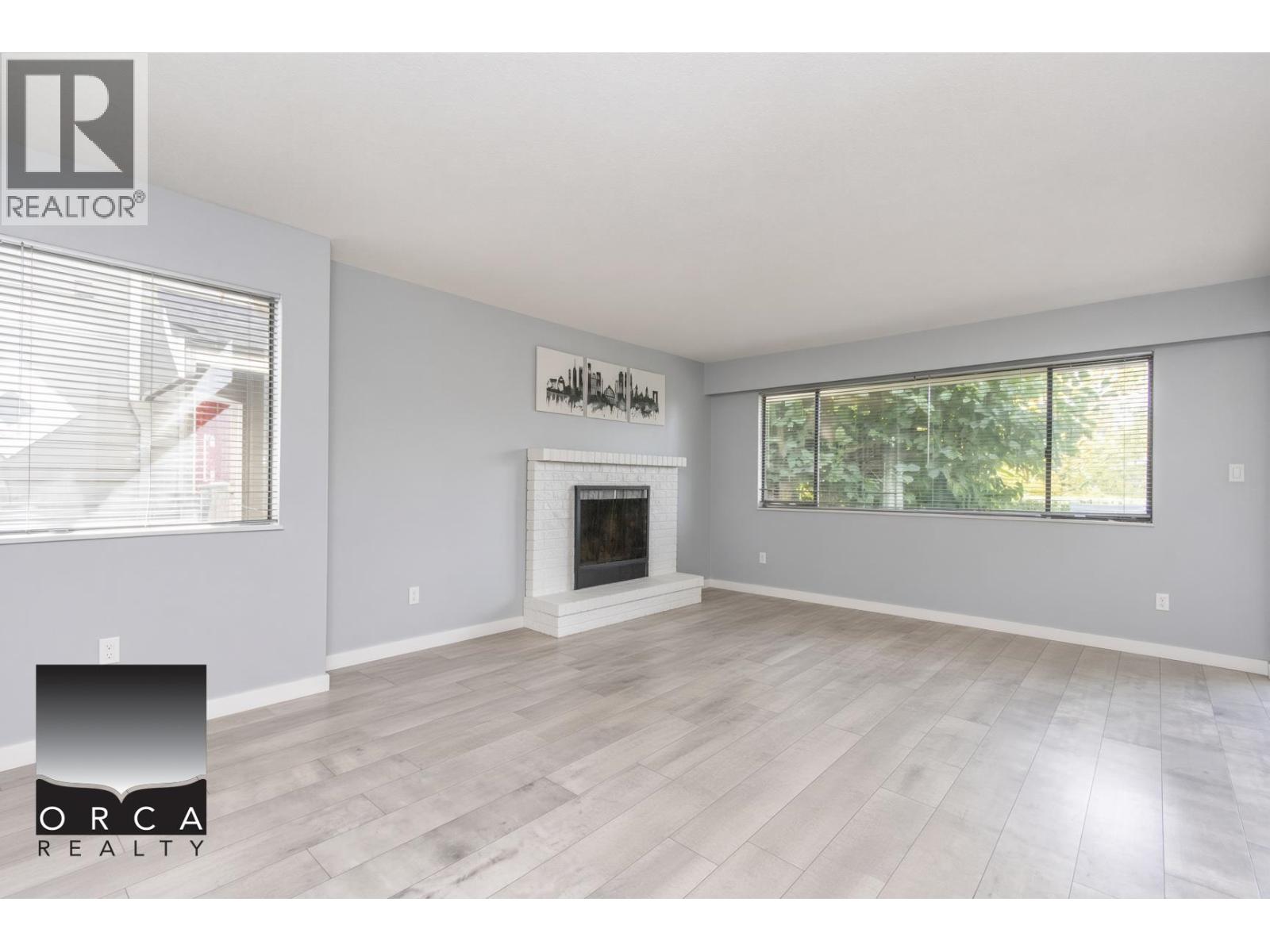 2 518 West Keith Road, North Vancouver, British Columbia  V7M 1M4 - Photo 3 - R3159561