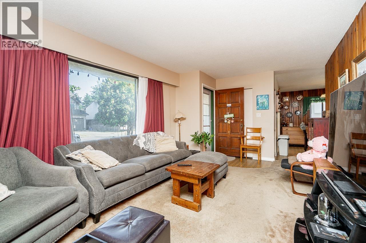 4457 46b Street, Ladner, British Columbia  V4K 2M8 - Photo 5 - R3068237