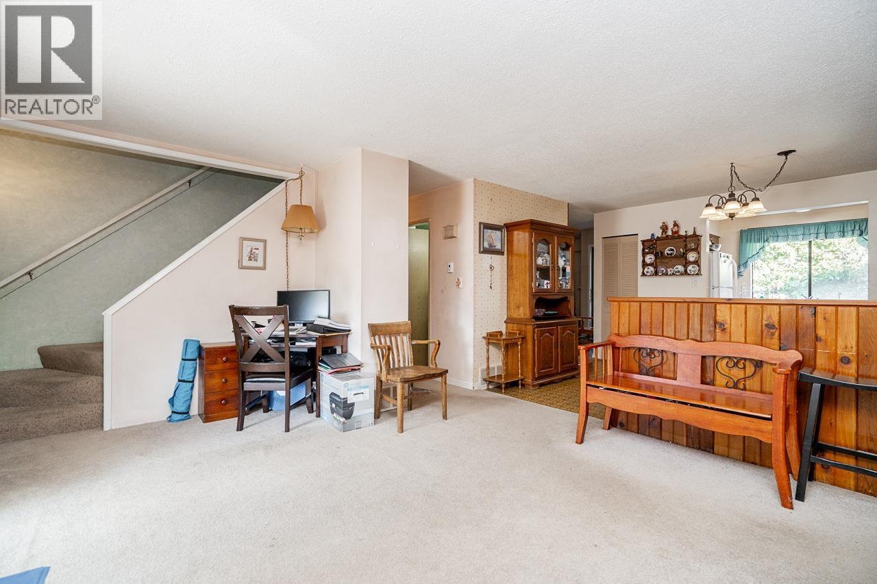 4457 46b Street, Ladner, British Columbia  V4K 2M8 - Photo 8 - R3068237