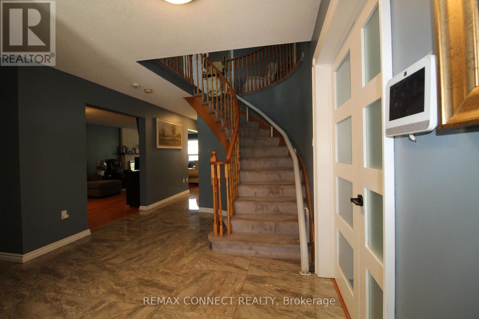 80 Kennett Drive, Whitby, Ontario  L1P 1L5 - Photo 4 - E13724522