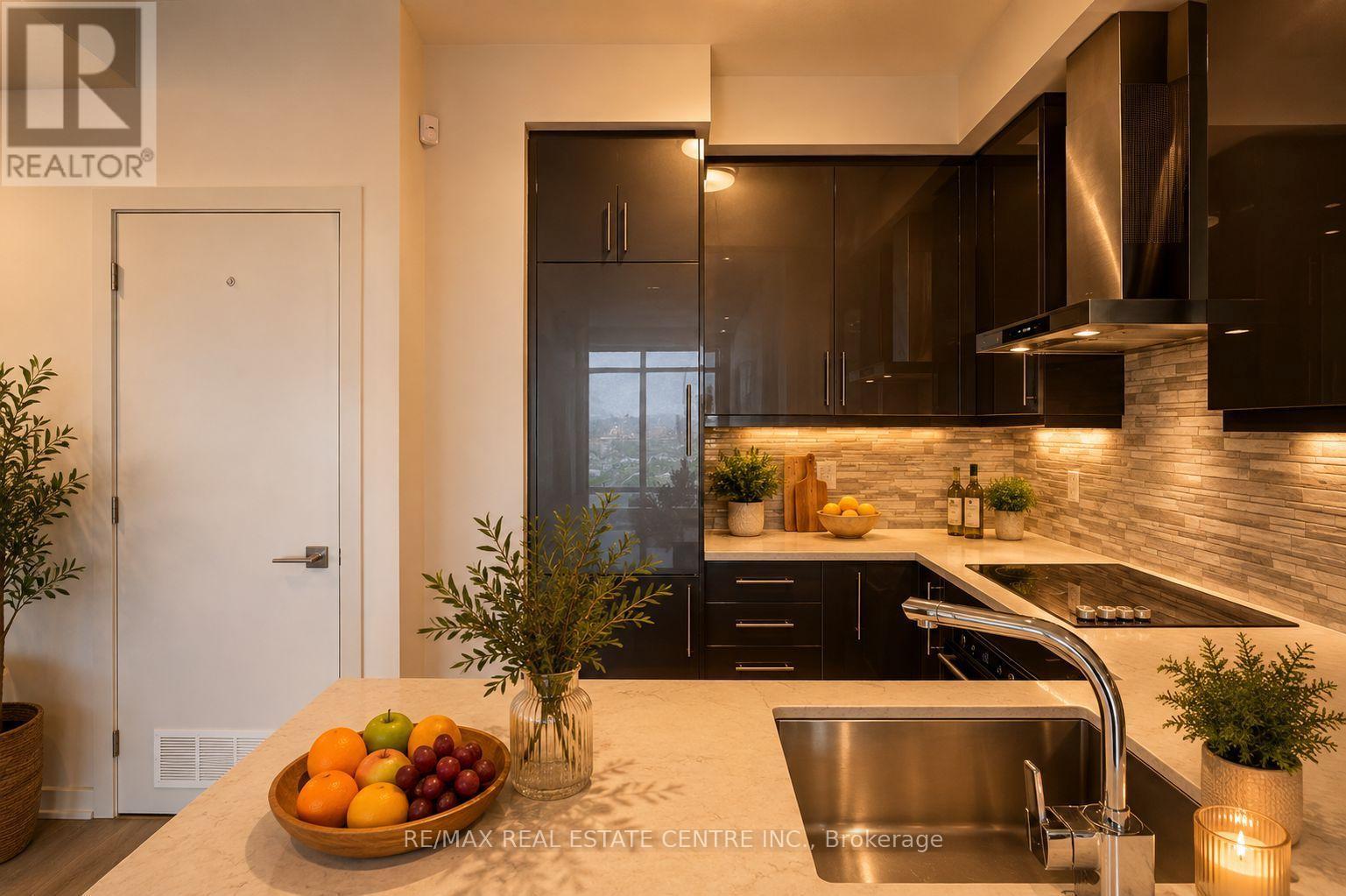 1001 - 2093 Fairview Street, Burlington, Ontario L7R 0E6 - Photo 6 - W13724520