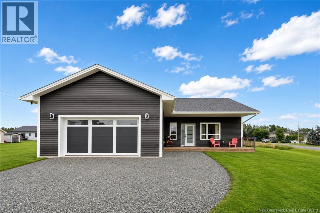 11 Riverside Drive, Petitcodiac, New Brunswick