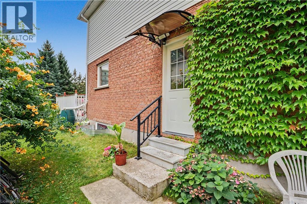 332 Brembel Crescent, Kitchener, Ontario  N2B 3W9 - Photo 31 - 40857888