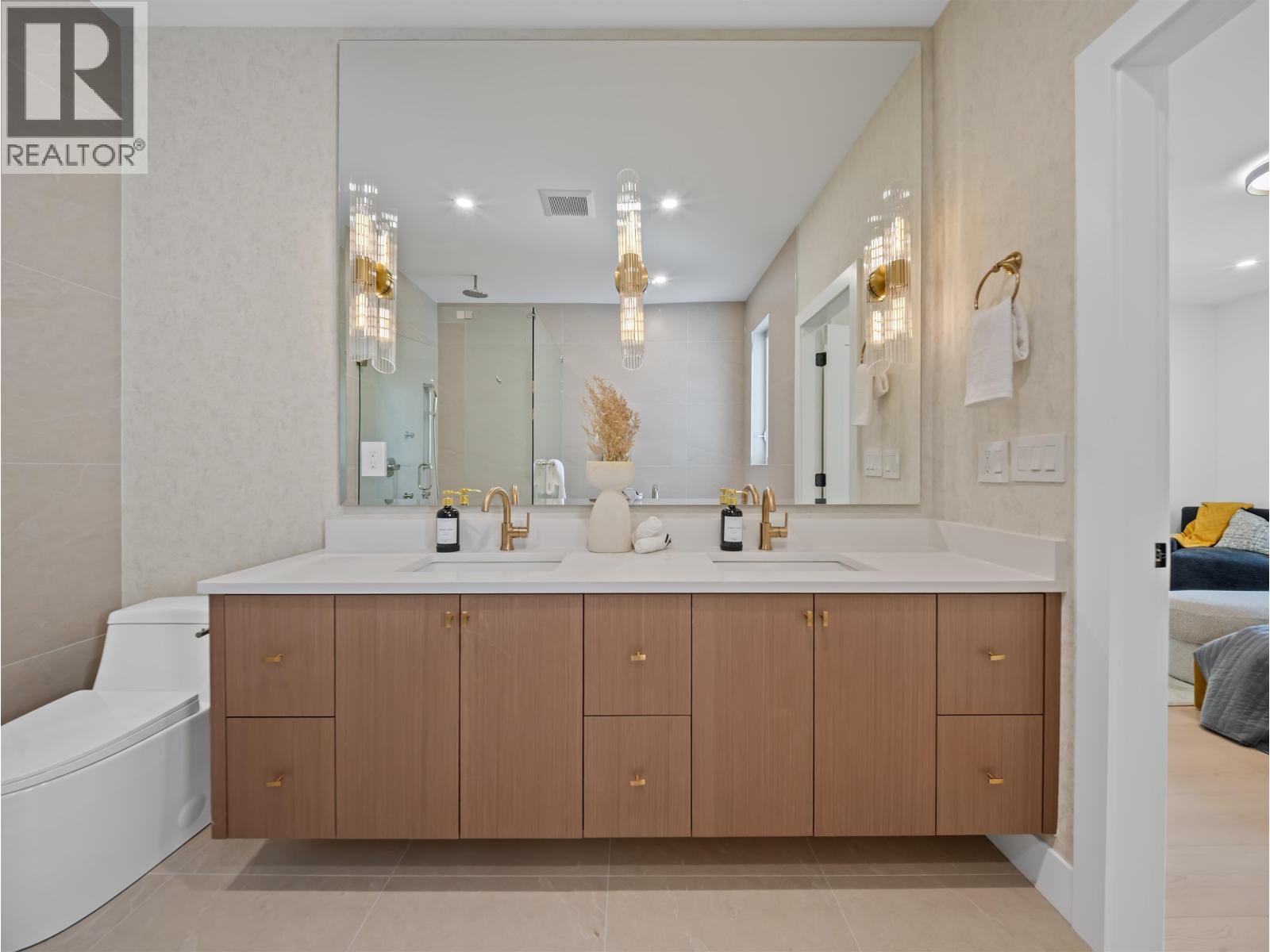 1 5685 Forest Street, Burnaby, British Columbia  V5G 1X5 - Photo 31 - R3159054