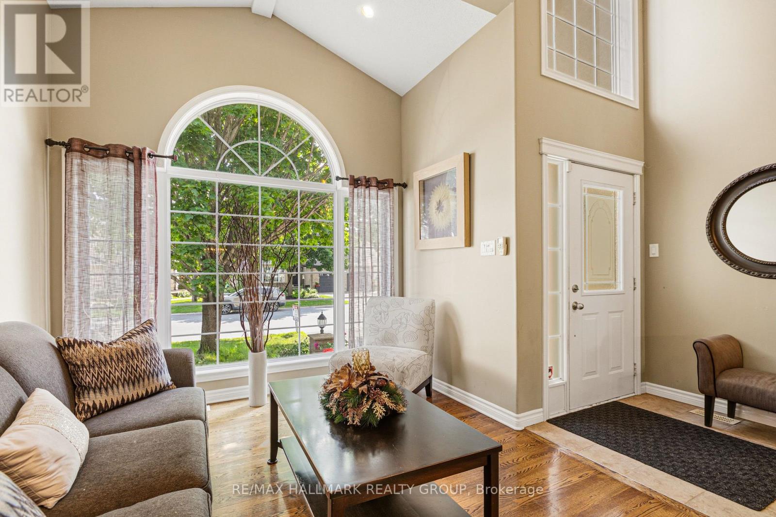 9 Blackshire Circle, Ottawa, Ontario  K2J 5L8 - Photo 4 - X13724546