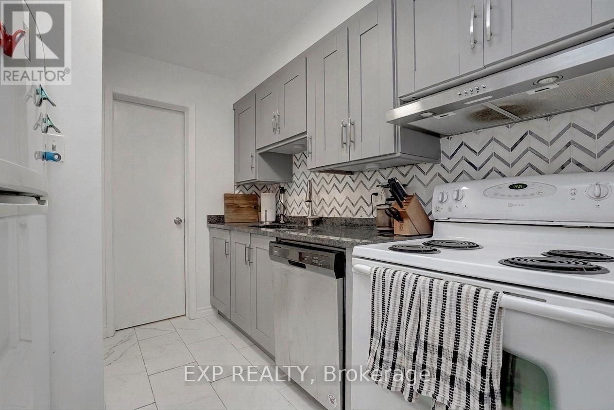 F - 20 Hart Avenue, Ottawa, Ontario  K1K 4H8 - Photo 12 - X13724558