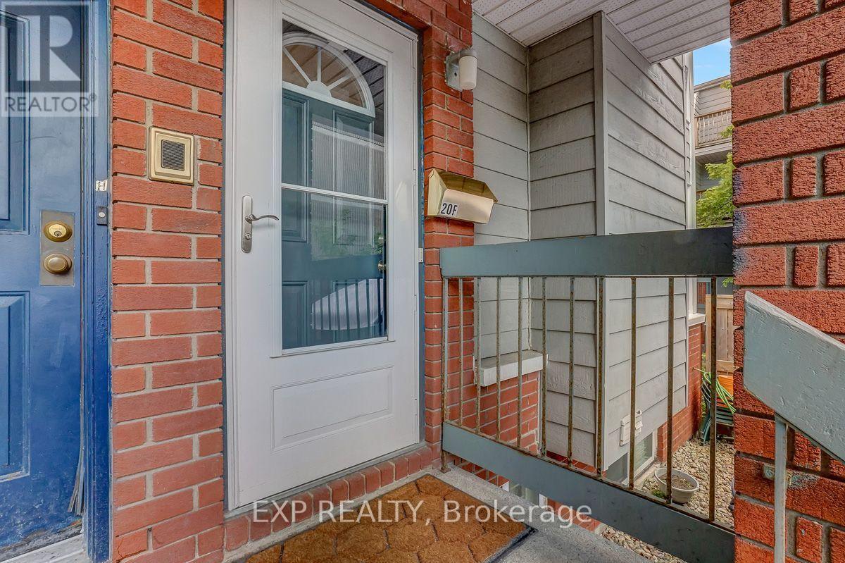 F - 20 Hart Avenue, Ottawa, Ontario  K1K 4H8 - Photo 3 - X13724558