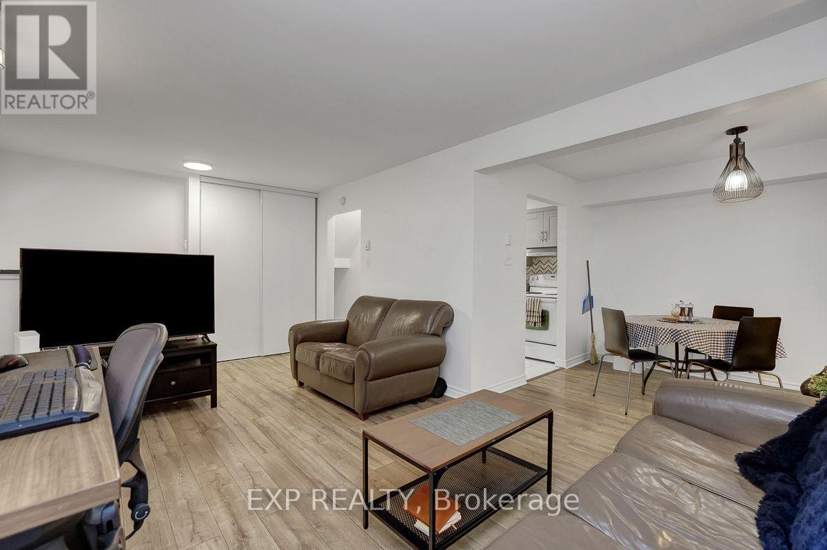 F - 20 Hart Avenue, Ottawa, Ontario  K1K 4H8 - Photo 7 - X13724558