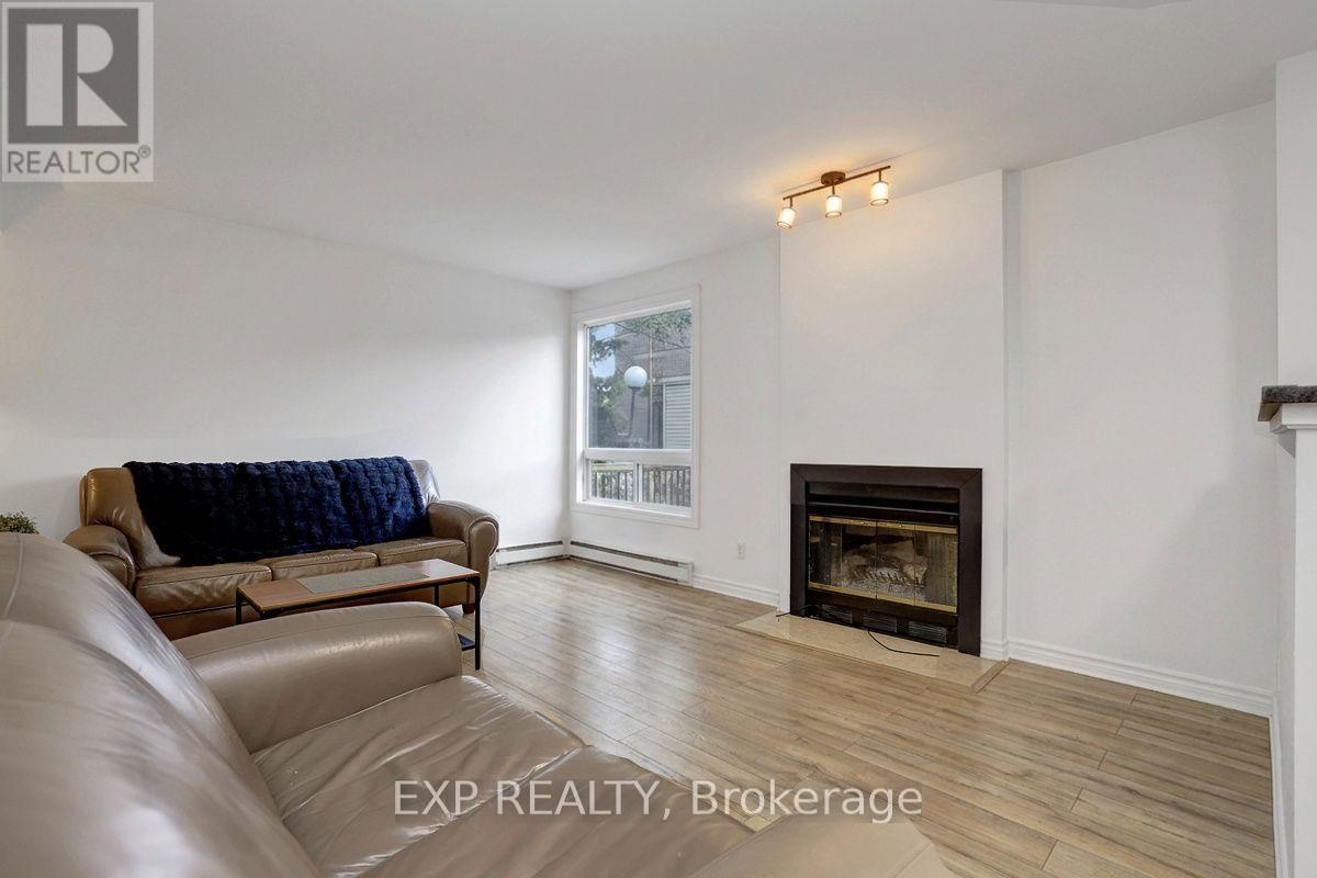 F - 20 Hart Avenue, Ottawa, Ontario  K1K 4H8 - Photo 8 - X13724558