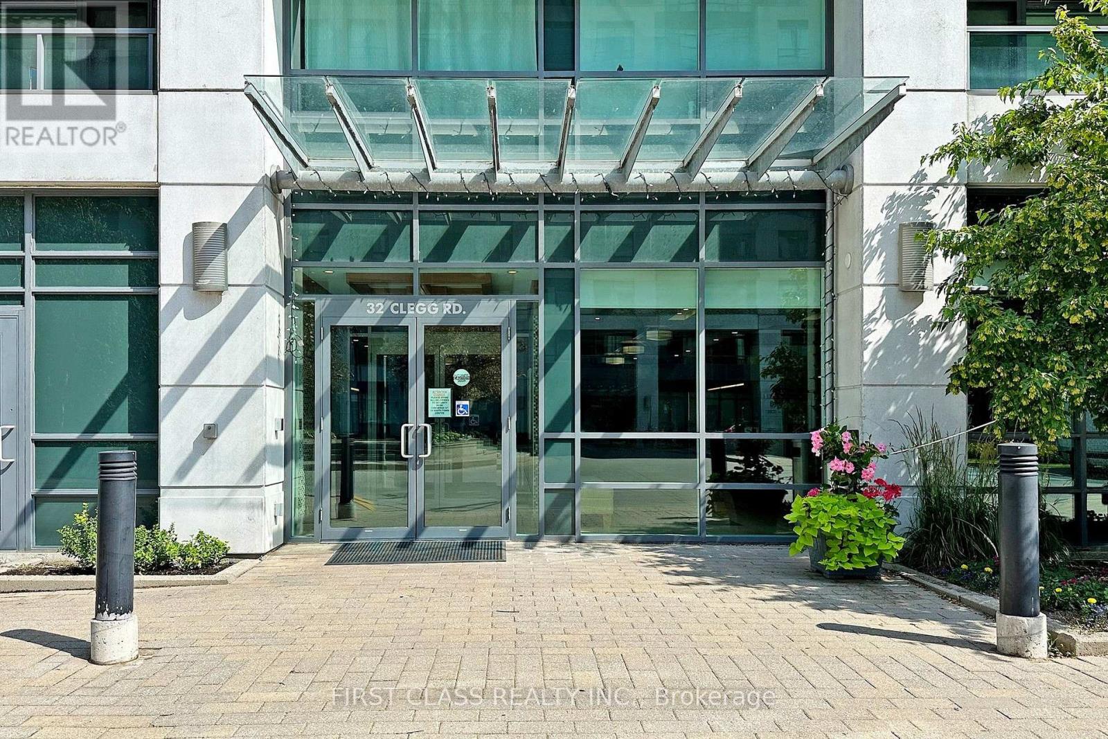 718 - 32 Clegg Road, Markham, Ontario L6G 0B2 - Photo 2 - N13724528