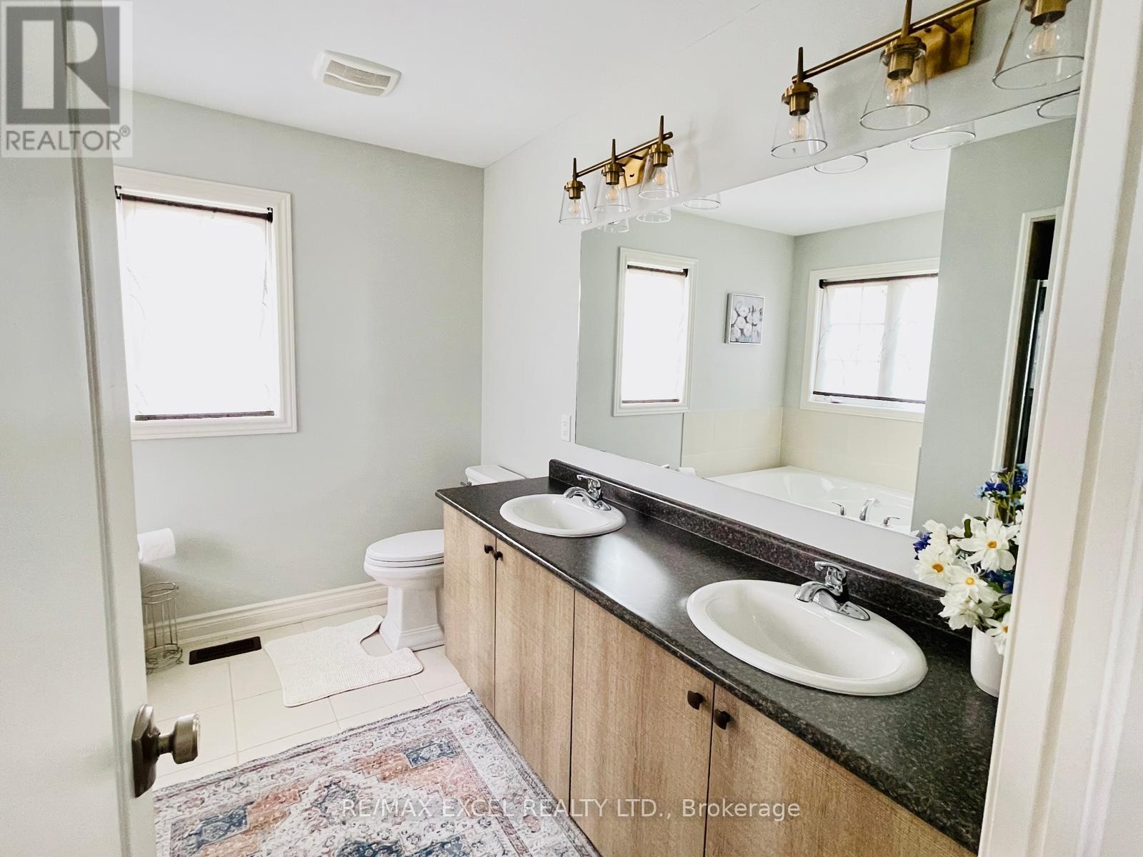 2 Peter Miller Street N, Aurora, Ontario L4G 0W9 - Photo 10 - N13724532