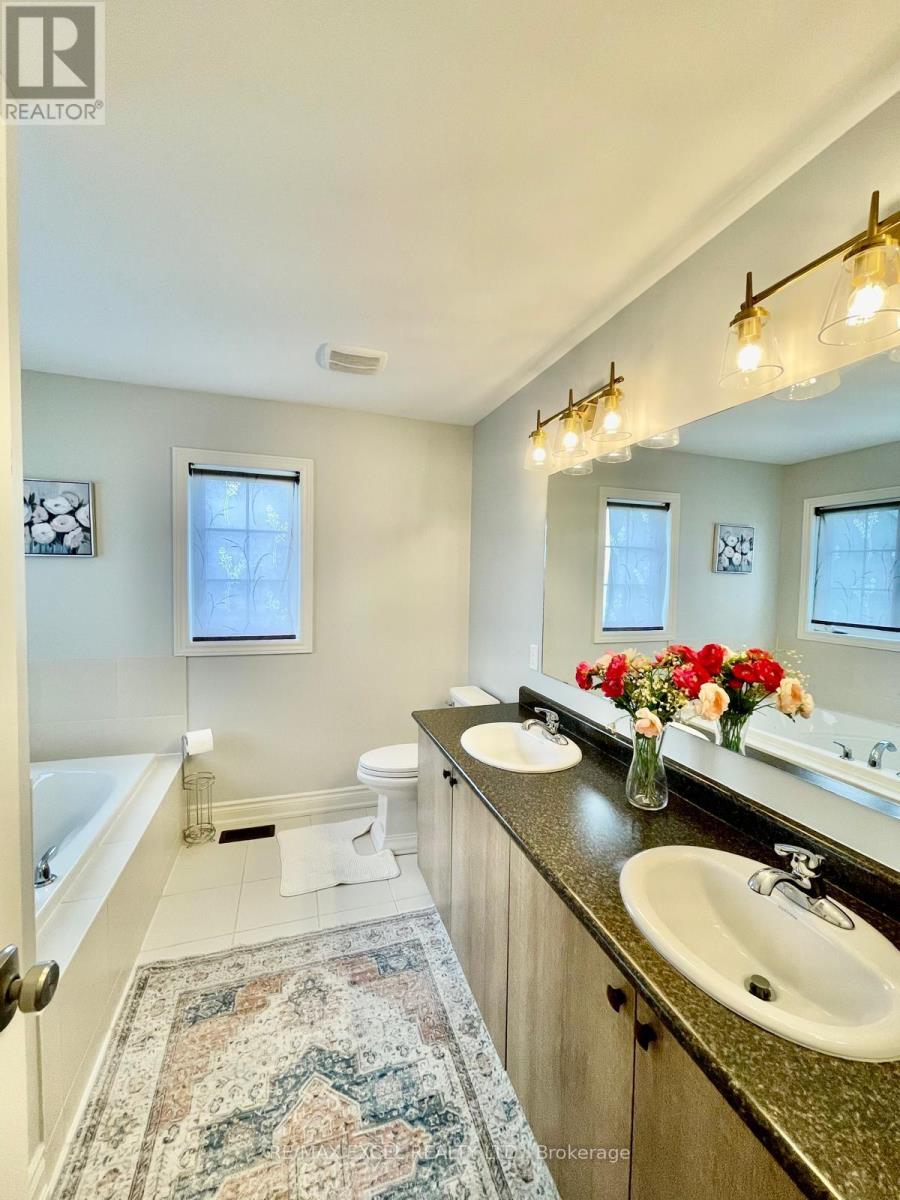 2 Peter Miller Street N, Aurora, Ontario L4G 0W9 - Photo 16 - N13724532