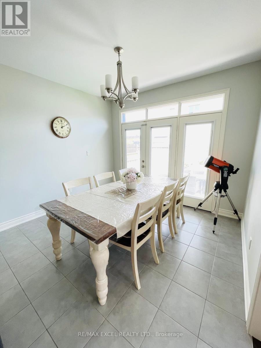 2 Peter Miller Street N, Aurora, Ontario L4G 0W9 - Photo 34 - N13724532