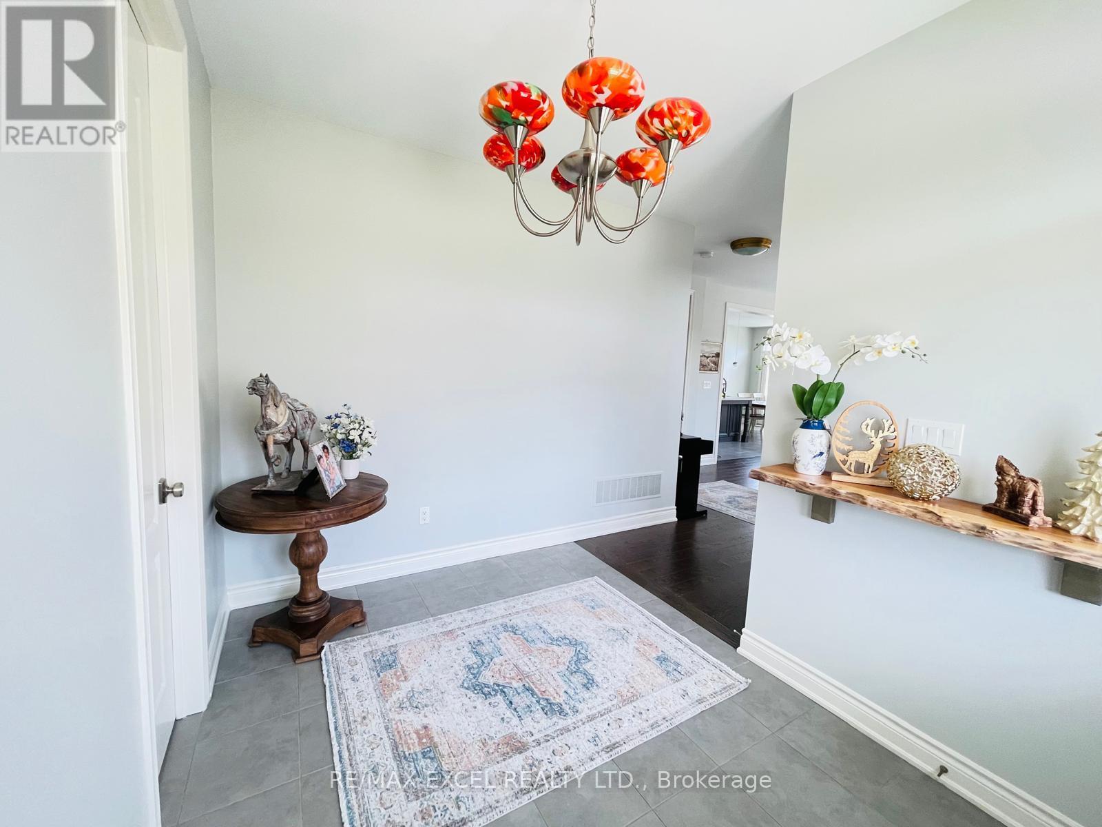 2 Peter Miller Street N, Aurora, Ontario L4G 0W9 - Photo 5 - N13724532