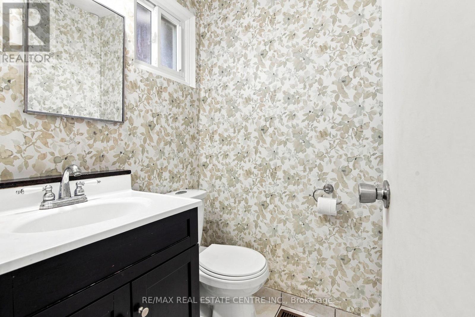 49 - 44 Franklin Court, Brampton, Ontario L6T 3Z1 - Photo 4 - W13724544