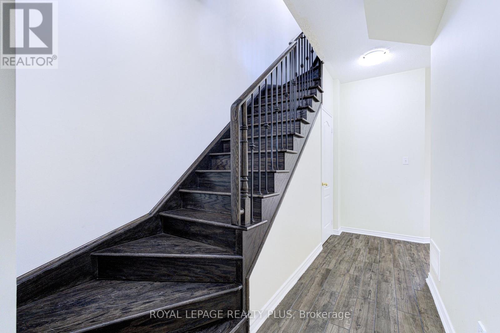 1 - 5750 Tosca Drive, Mississauga, Ontario  L5M 0P7 - Photo 4 - W13724552