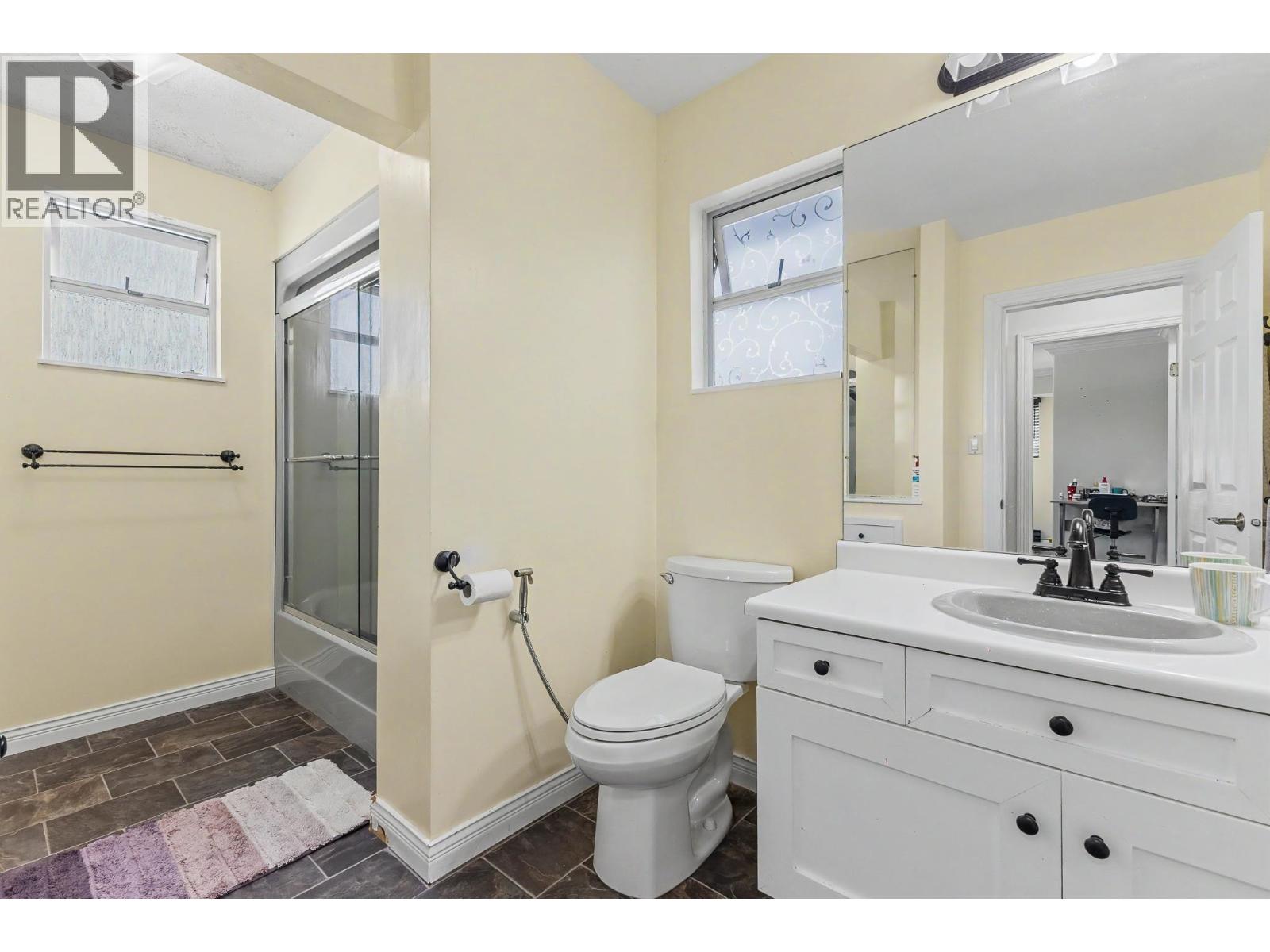 677 Gatensbury Street, Coquitlam, British Columbia  V3J 5G9 - Photo 21 - R3159458