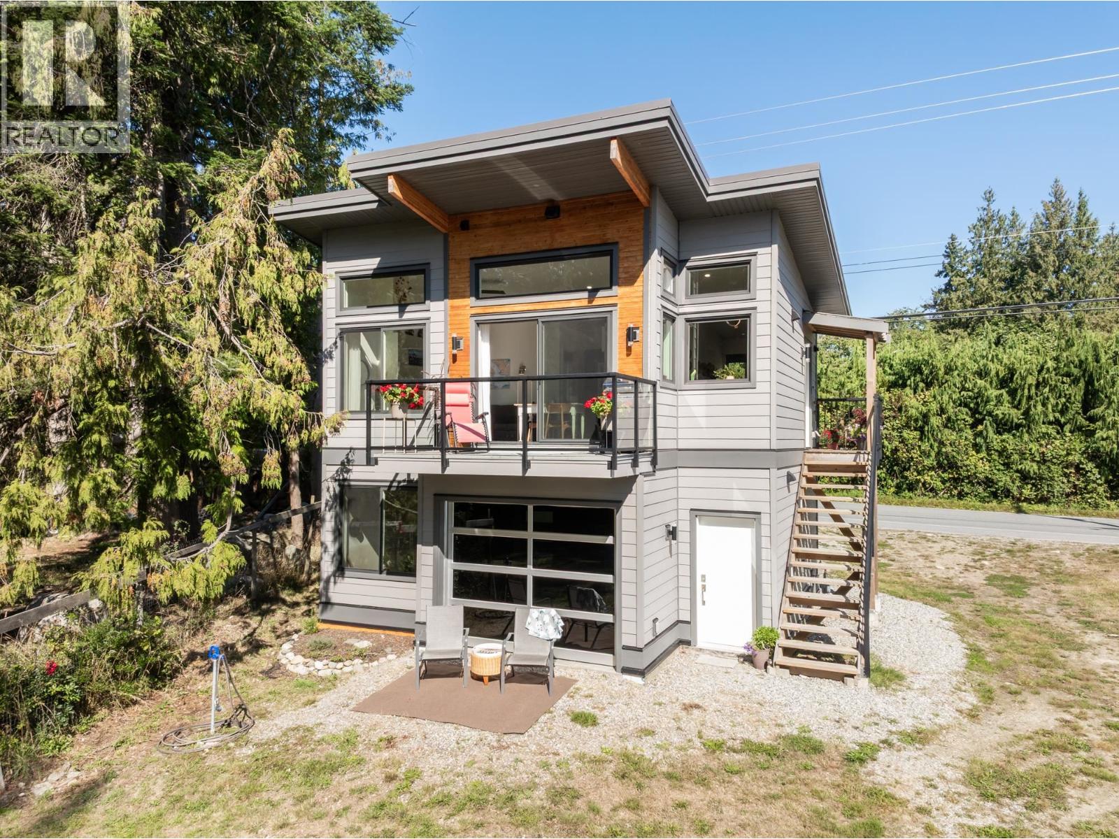 7835 Redrooffs Road, Halfmoon Bay, British Columbia  V7Z 1A4 - Photo 33 - R3052783