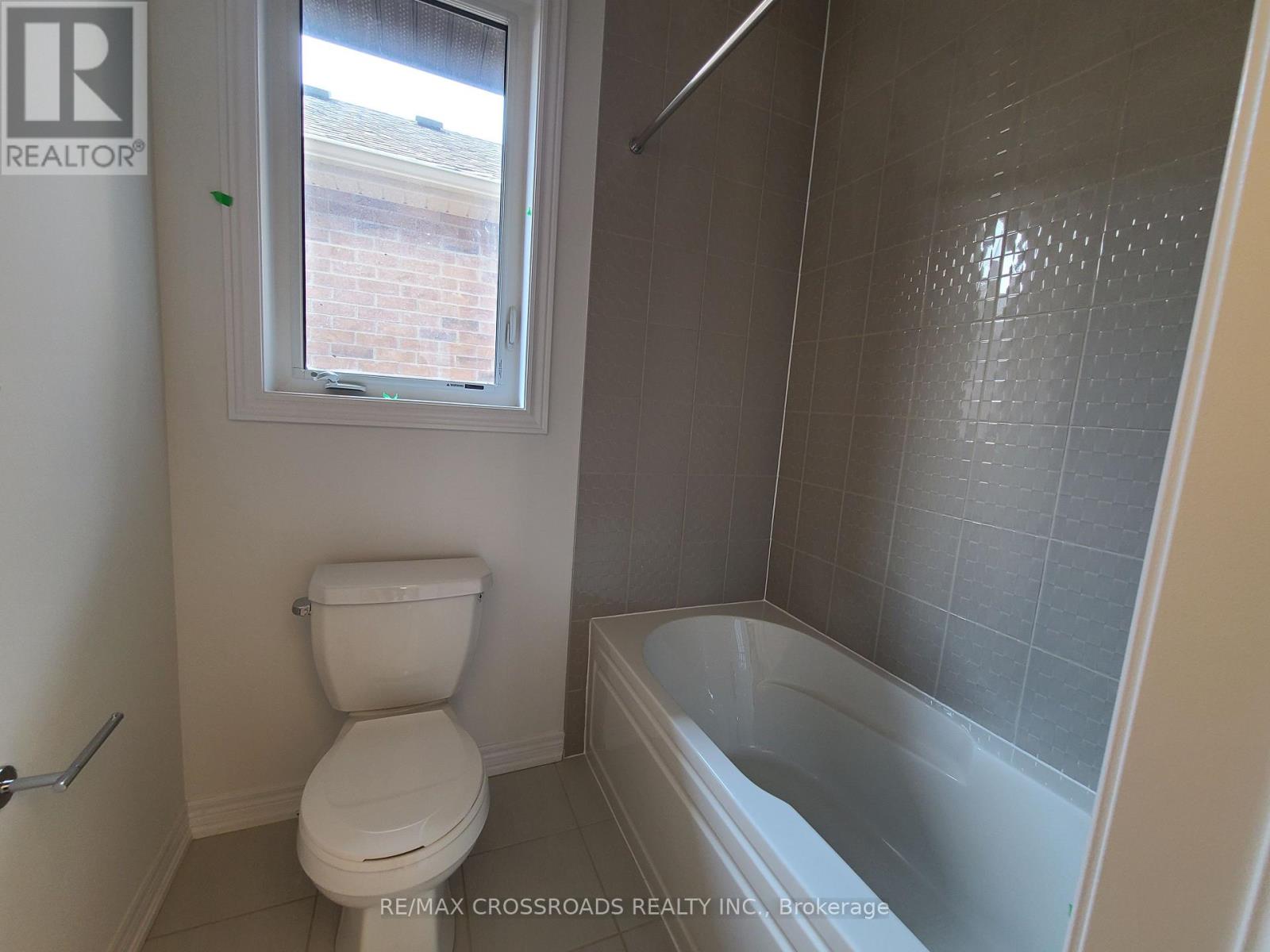2061 Chris Mason Street, Oshawa, Ontario  L1L 0S5 - Photo 14 - E13723348