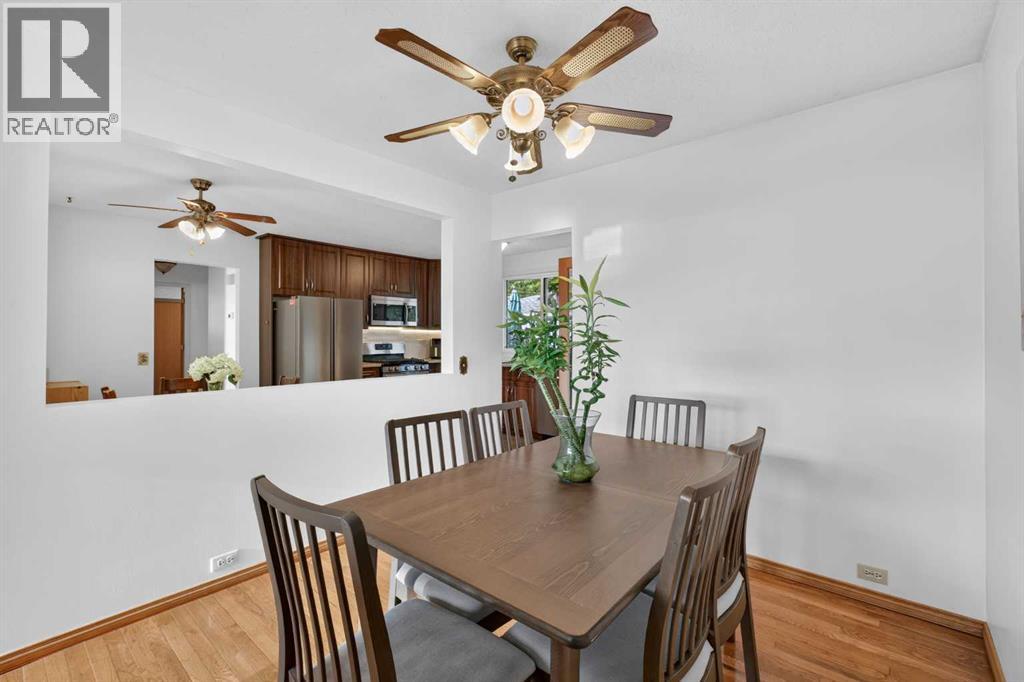 7035 Huntercrest Road NW, Calgary, Alberta  T2K 4J9 - Photo 11 - A2338998