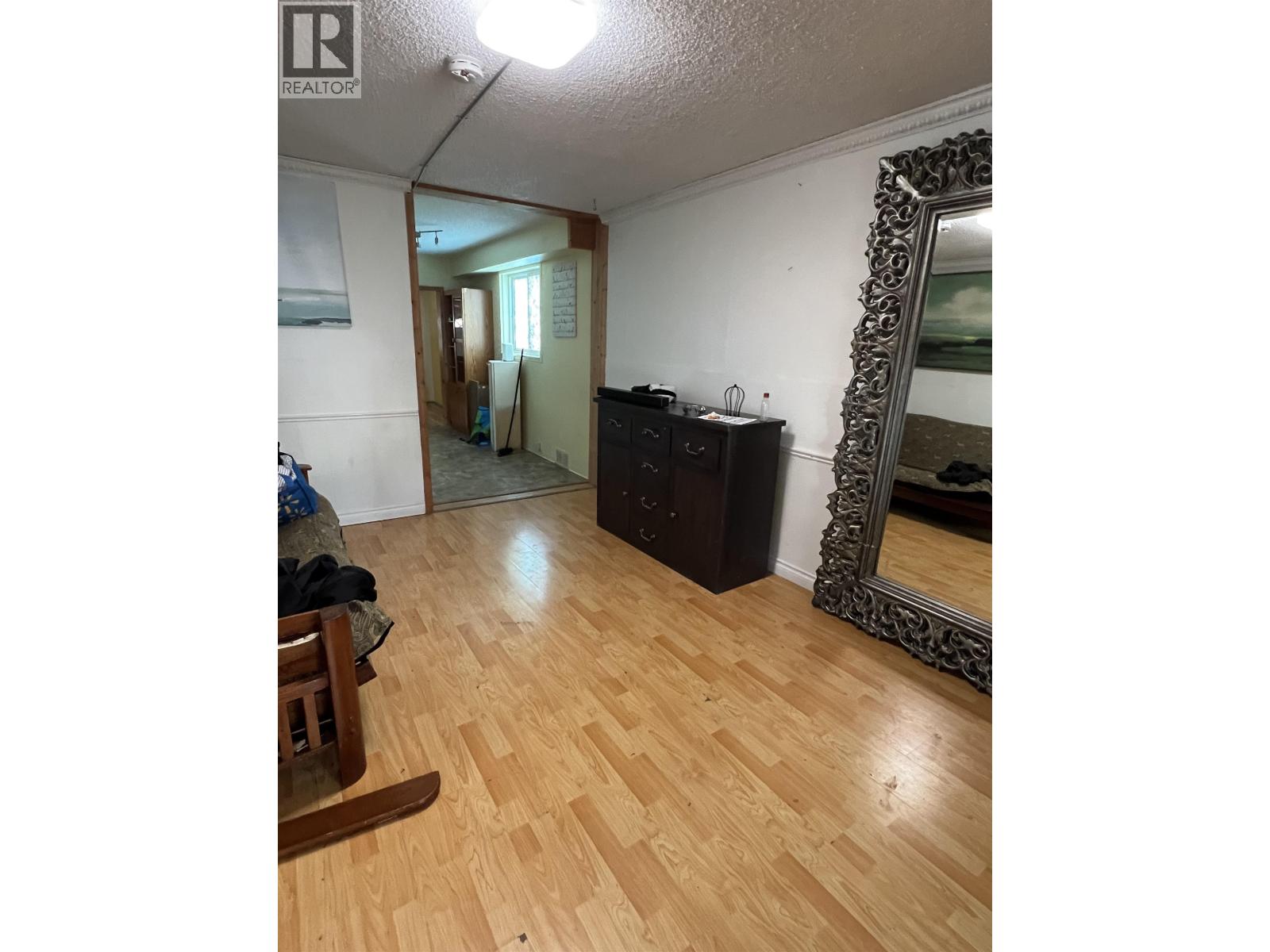 4711 Gothard Street, Vancouver, British Columbia  V5R 3L1 - Photo 2 - R3158976
