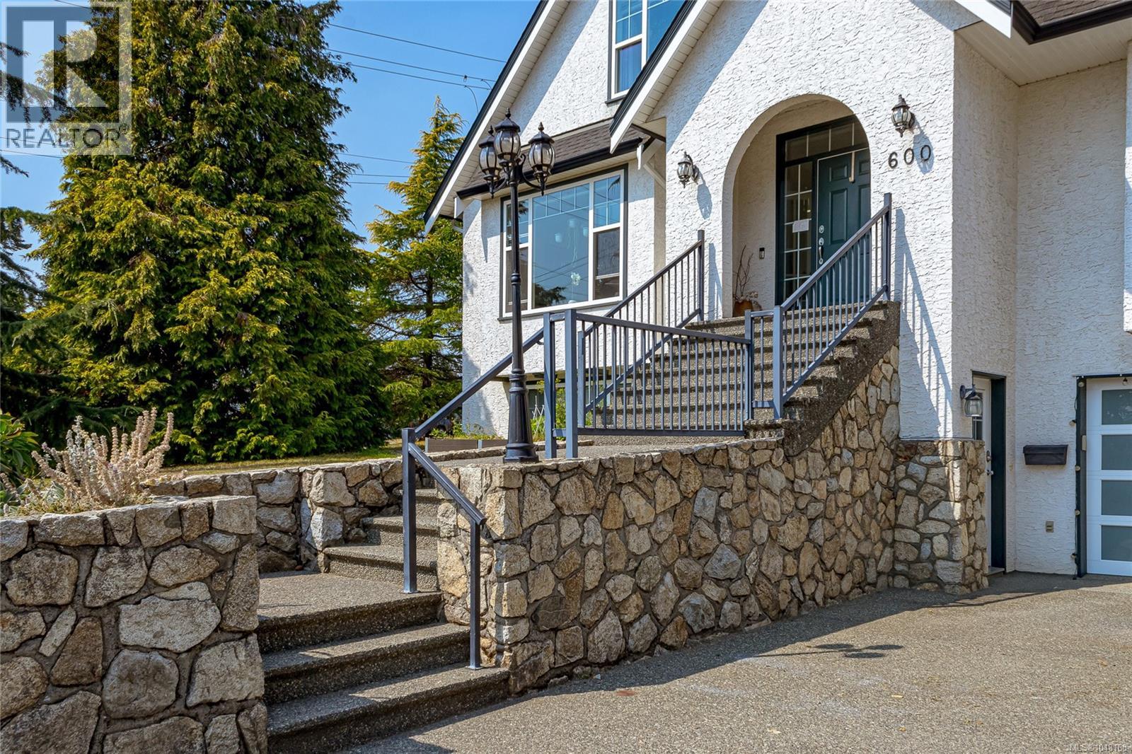 600 Judah St, Saanich, British Columbia  V8Z 2K2 - Photo 4 - 1048168