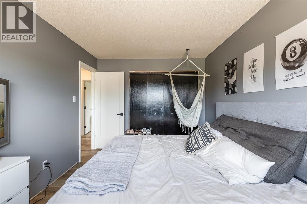 37 Sunflower Court SE, Medicine Hat, Alberta  T1B 2H6 - Photo 24 - A2339593